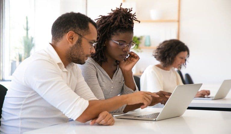Explorando as Vantagens do Sistema de Gestão Educacional: Melhorando a Comunicação e a Tomada de Decisão