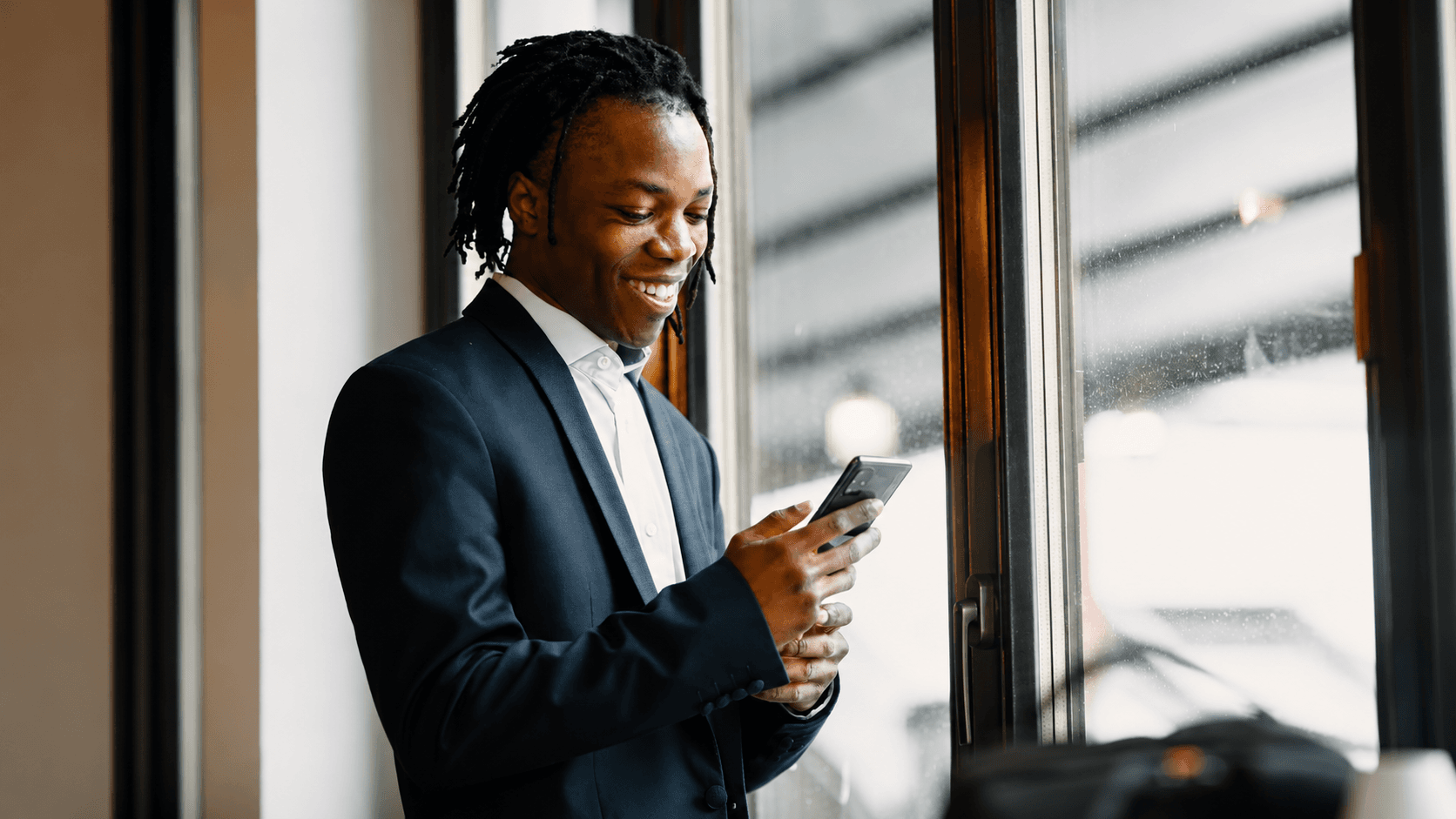 Fluxo de aprovação de compras: Confira como o WhatsApp elimina o gargalo que custa caro à sua empresa