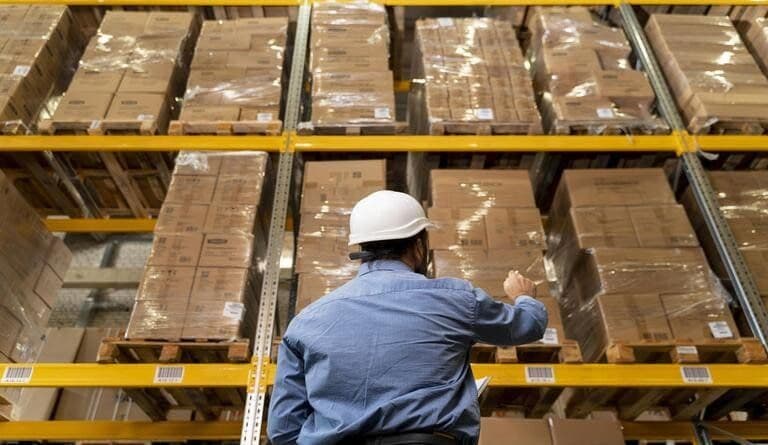 Estoque parado: Gerenciamento eficaz para impulsionar o desempenho