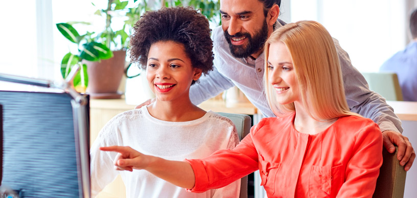 Equipe feliz quando começou a usar Sistema ERP